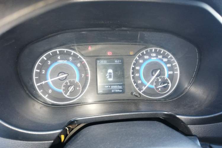 Used Dongfeng Fengon S560 2019 1.8L Manual Urban Model