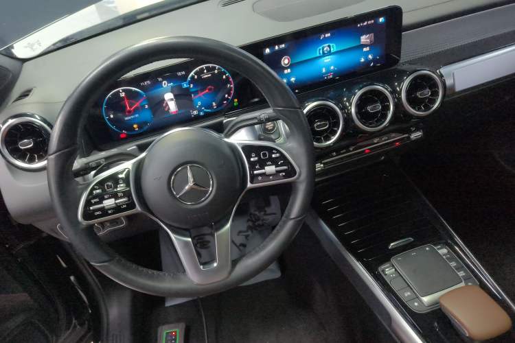 Used Mercedes-Benz GLB 2022 Second Facelift GLB 200 Dynamic Edition
