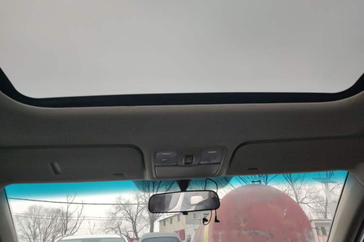 Used Kia K2 2015 Hatchback 1.4L AT GLS Cool Edition