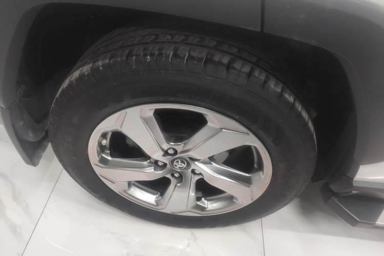 Used Toyota RAV4 2020 2.0L CVT 4x4 Trend Edition
