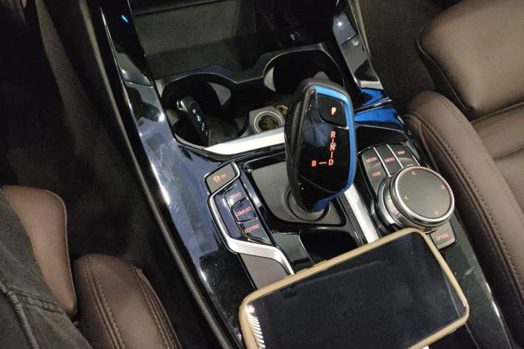 Used BMW iX3 2021 Updated Leading Edition
