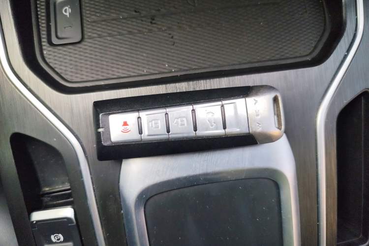 Used Wey VV6 2018 2.0T Two-Wheel Drive Flagship Version China V Standard