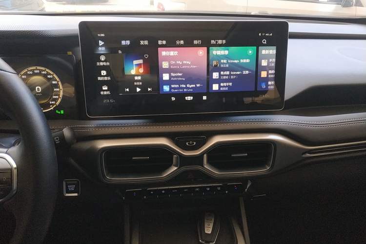 Used Geely Auto Haoyue 2020 1.8TD DCT Flagship 7-Seater
