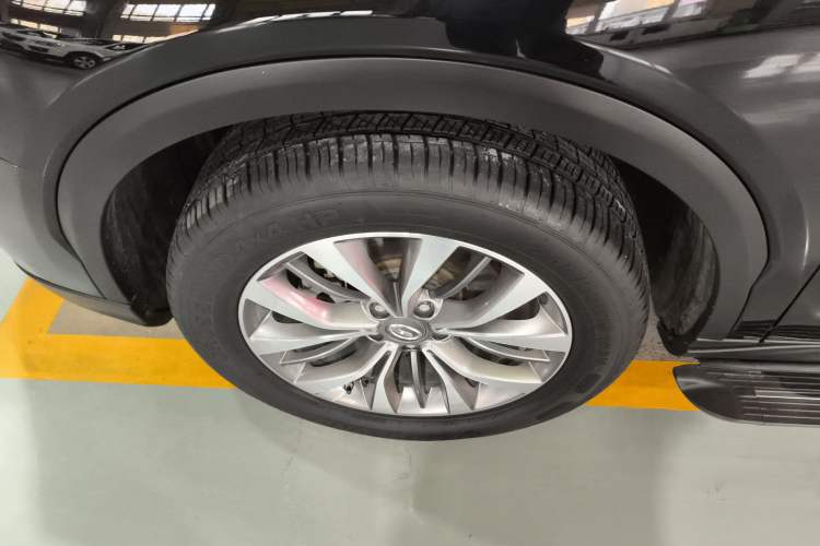 Used GAC Trumpchi GS8 2017 320T Two-Wheel Drive Luxury Smart Connectivity Version (7 Seats)