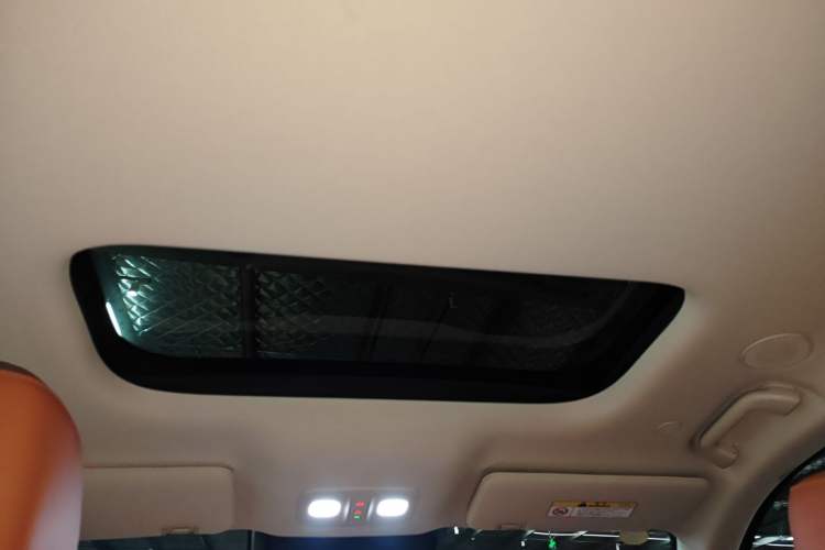 Used Wey Lanshan 2025 Four-Wheel Drive Max
