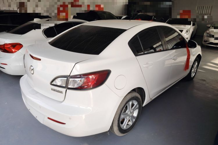 Used Mazda Mazda 3 2015 Sedan 1.6L Manual Comfort Model
