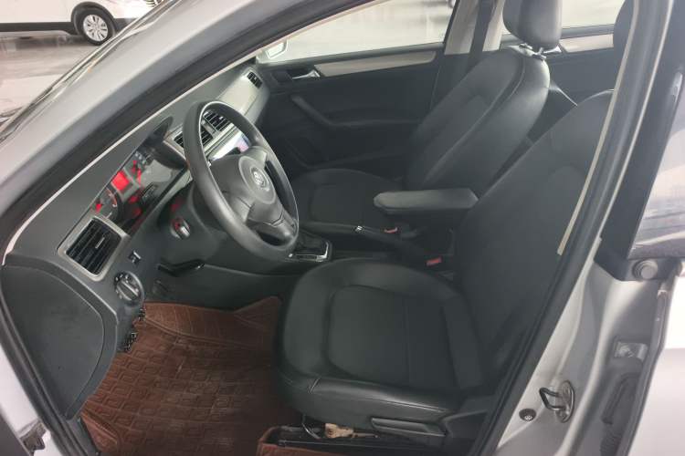 Used Volkswagen Santana 2013 1.6L Automatic Comfort Edition
