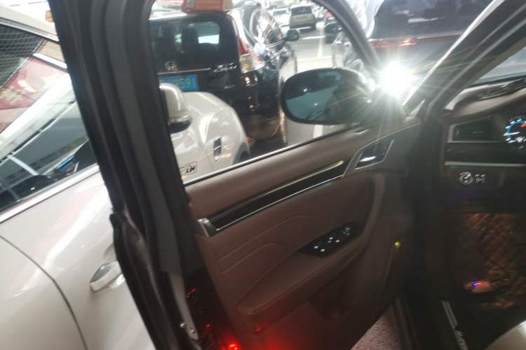 Used Haval H7 2016 Blue-Label H7 2.0T Automatic Luxury Model