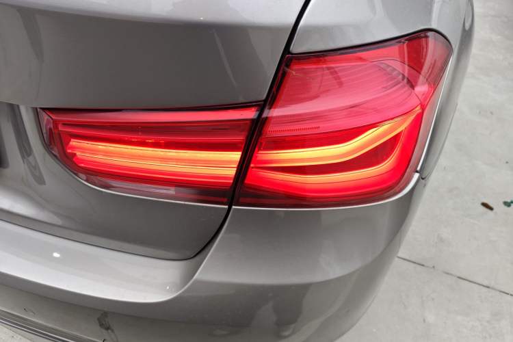 TDK.VehicleDetails.img