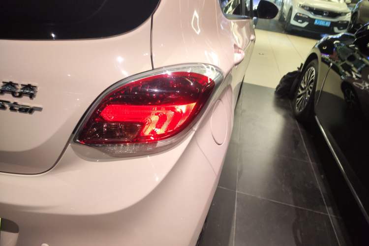 Used Oshan Benni E-Star 2022 Charming Edition Colorful Model Lithium Iron Phosphate