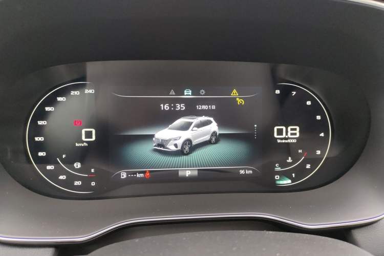 Used Roewe RX5 2023 PLUS 330TGI Automatic Trendsetting Smart Edition
