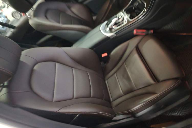 Used Mercedes-Benz GLC 2018 GLC 260 4MATIC Dynamic Edition