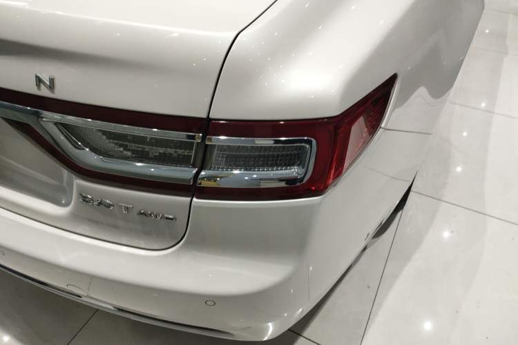 Used Lincoln Continental 2019 2.0T Two-Wheel Drive Prestige Version China VI Standard
