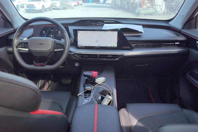 Used Oshan Z6 2022 Blue Whale 1.5T DCT Luxury Model
