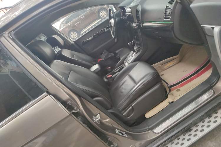 Used Chevrolet Captiva 2015 2.4L Two-Wheel Drive Urban Version 7 Seats
