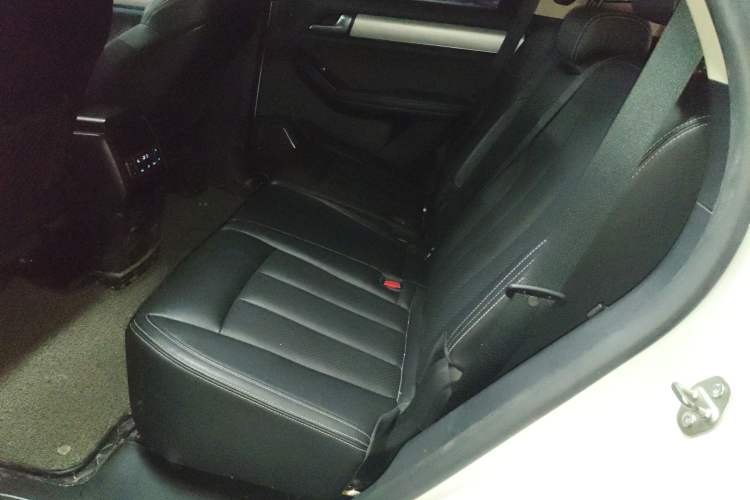 Used BYD Tang 2018 2.0T Automatic SmartConnect Prestige 7-Seater China V Standard