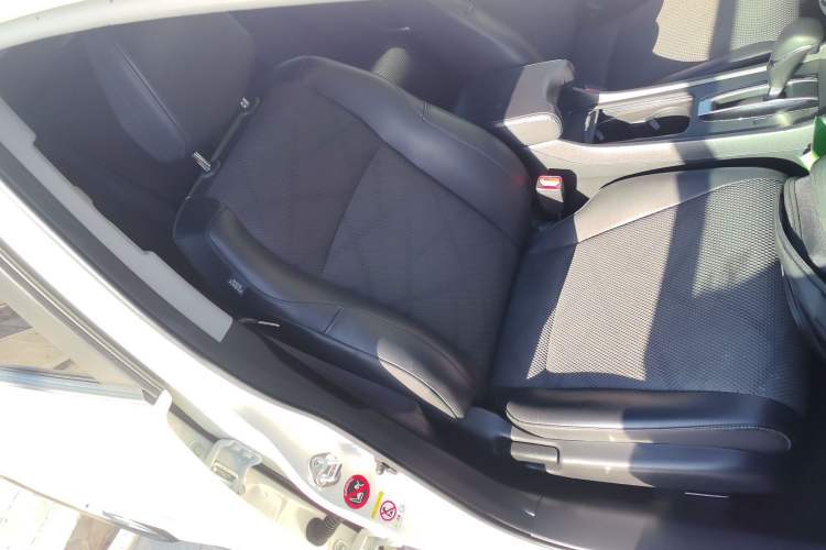 Used Honda Jade 2016 1.8L Automatic Comfort Elite Version 5 Seats