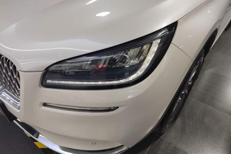 Used Lincoln Corsair 2022 2.0T Two-Wheel Drive Deluxe Edition
