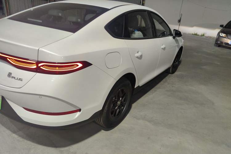 Used BYD Qin PLUS 2025 DM-i Smart Drive 55KM Leading Model