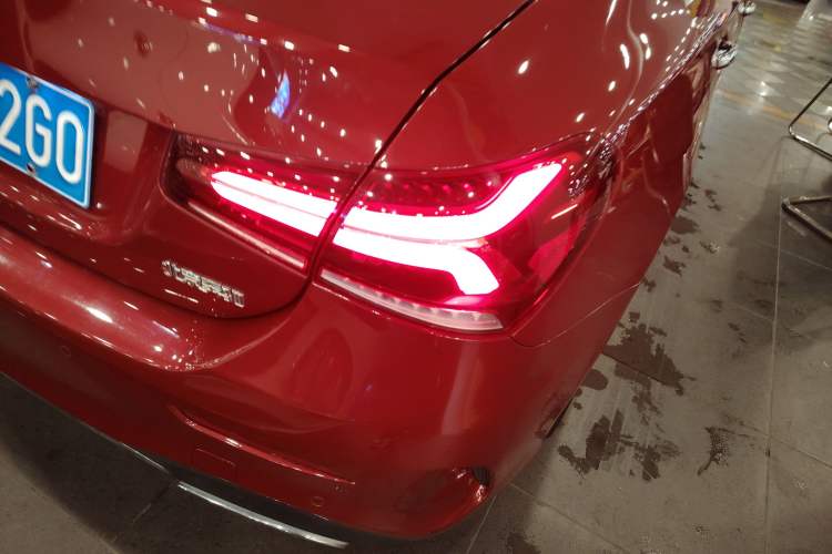 Used Mercedes-Benz A-Class 2020 Restyled A 200 L Sport Sedan Fashion Version
