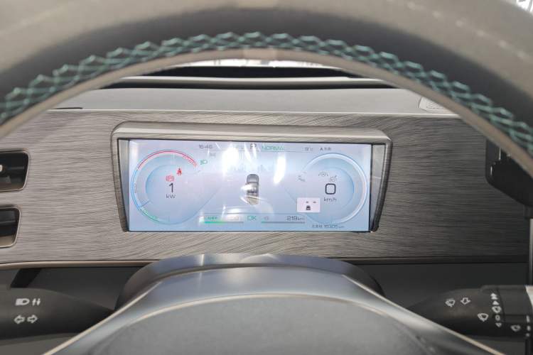 Used BYD Qin L 2024 DM-i 120KM Excellence Model
