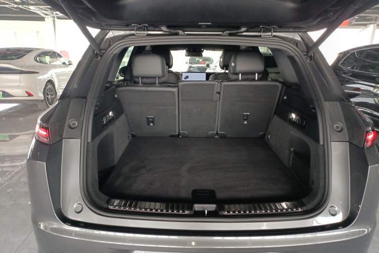 Used Li Auto L7 2023 Pro Model
