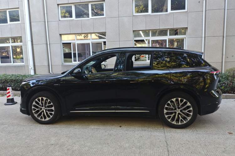 Used Nio ES6 2025 75 kWh
