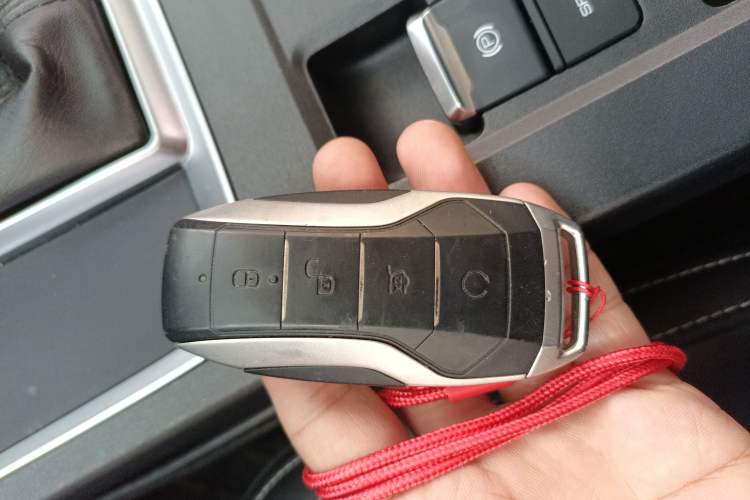 Used BYD Qin Pro 2019 Super Edition 1.5TI Automatic Smart Connect Dynamic Model China VI Standard