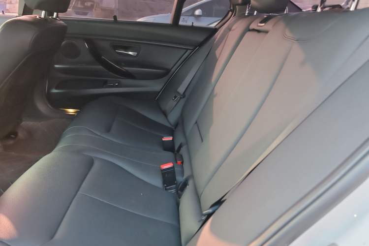 TDK.VehicleDetails.img