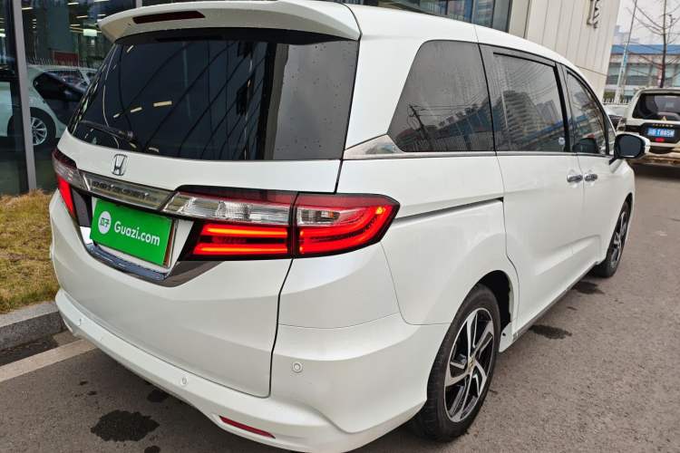 Used Honda Odyssey 2015 2.4L Prestige Edition
