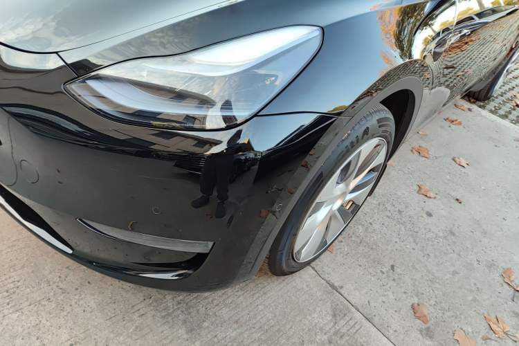 Used Tesla Model Y 2023 Long-Range All-Wheel-Drive Version