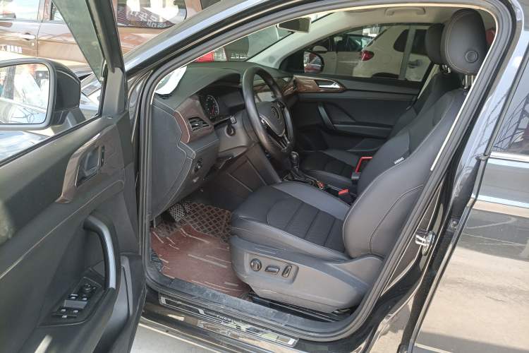 Used Volkswagen Tharu 2021 280TSI Two-Wheel-Drive Luxury Plus Edition
