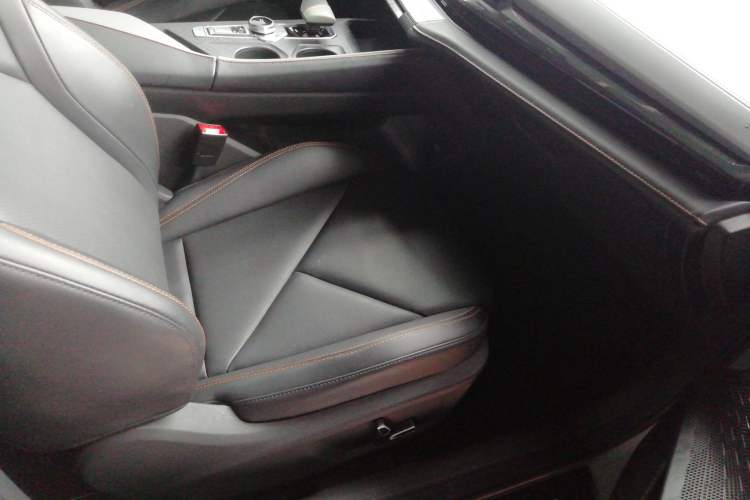 Used Changan UNI-V 2022 1.5T Prestige Version