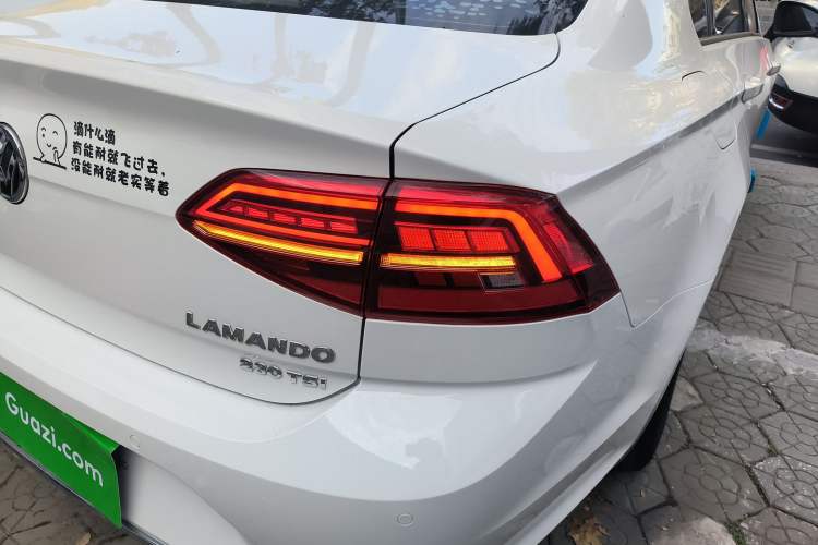 Used Volkswagen Lamando 2021 230TSI DSG Fashion Edition
