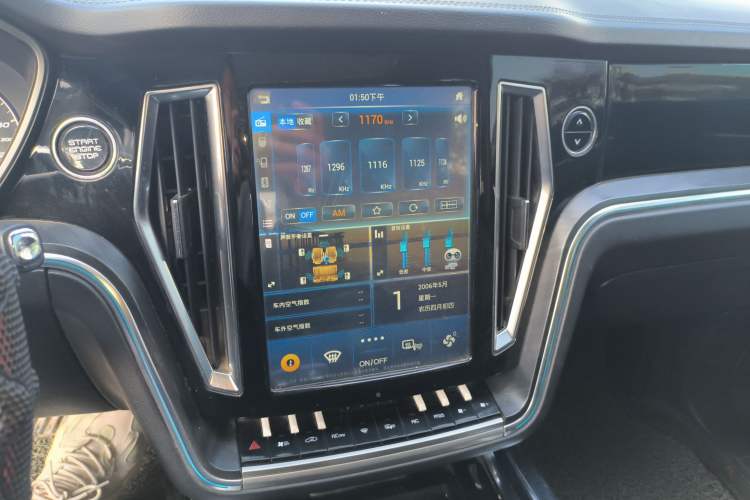 Used Zotye T700 2017 1.8T Dual-Clutch Luxury Model
