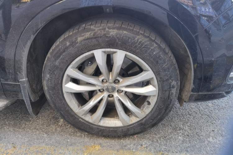 Used Audi Q7 2018 40 TFSI Comfort Model