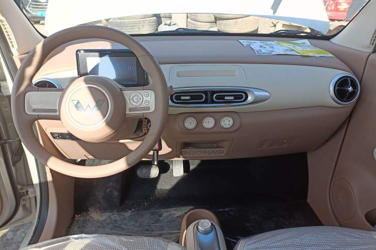 Used Wuling Hongguang MINIEV 2025 Four-Door Version Advanced Edition
