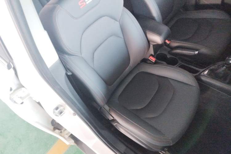 Used  Refine S3 2017 1.5L Manual Luxury Model
