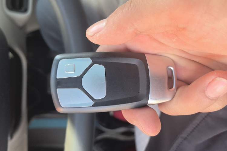 Used  U2 2023 400 Pro Edition
