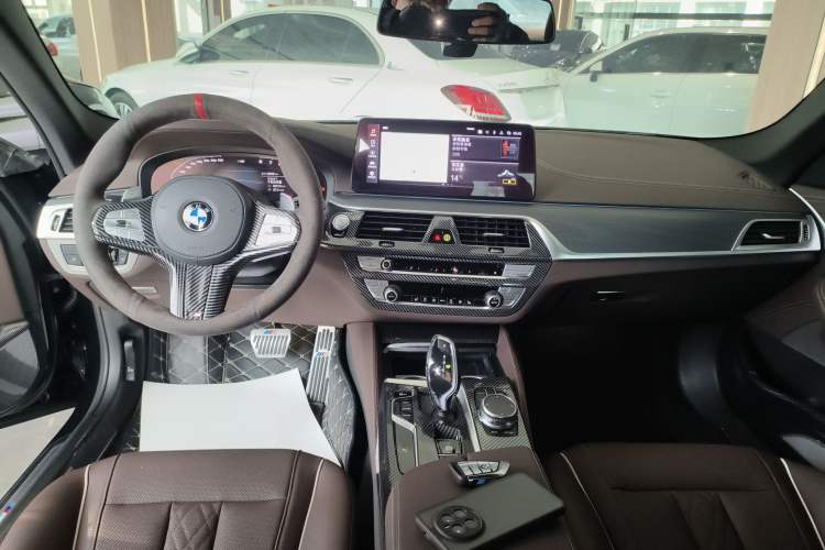 Used BMW 5 Series 2023 530Li Leading Model M Sport Package