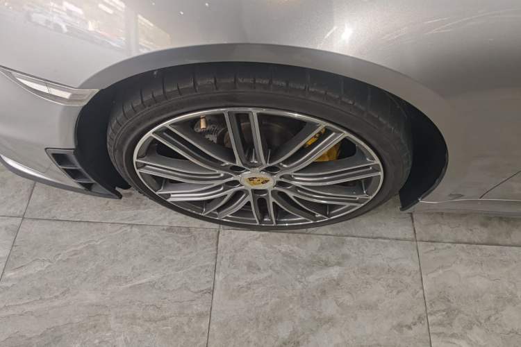 Used Porsche 718 2016 Cayman 2.0T
