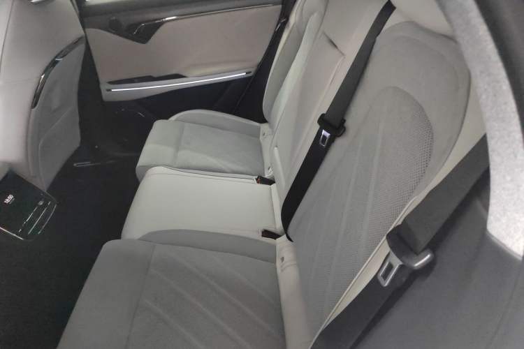 Used VOYAH FREE 2025 318 318 km Rear-Drive Touring Edition
