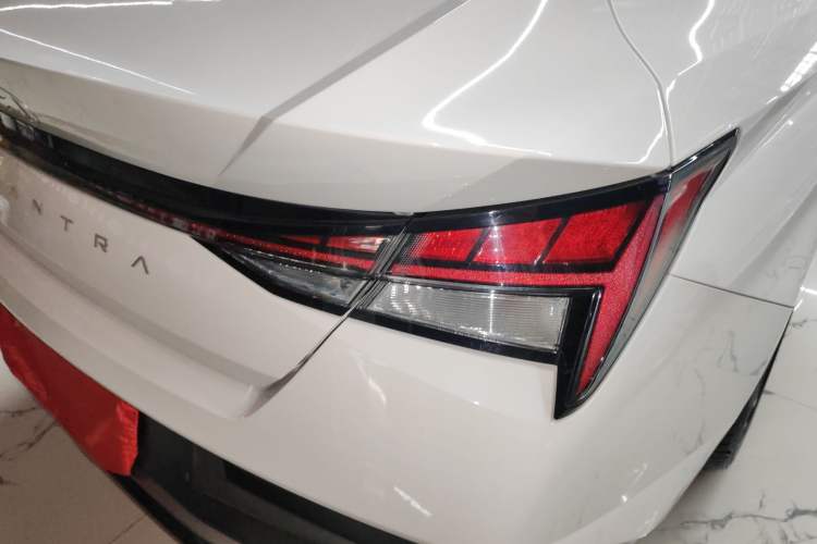 Used Hyundai Elantra 2023 1.5L CVT LUX Prestige Edition
