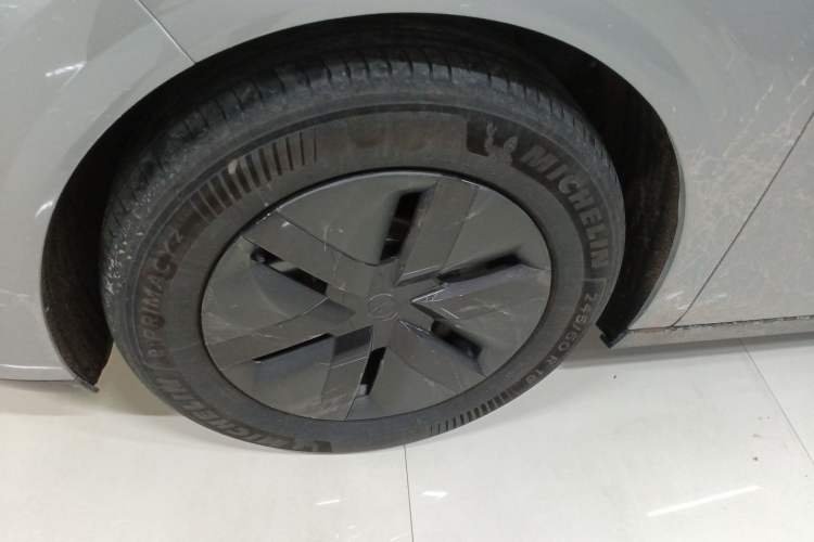 Used Li Auto MEGA 2024 Ultra Model
