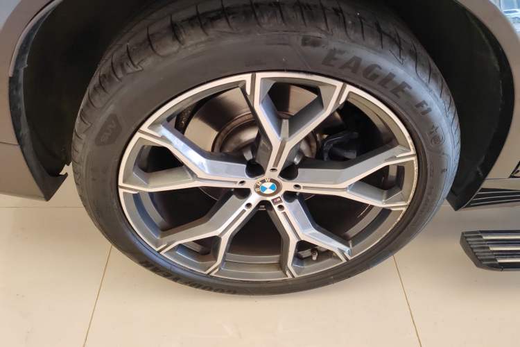 Used BMW X5 2020 xDrive40i Luxury Model with M Sport Package
