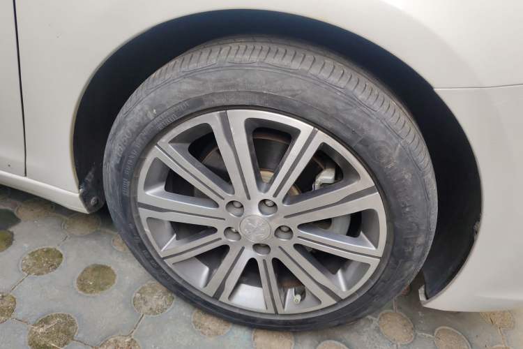 Used Peugeot 408 2016 1.6T Automatic Luxury Edition