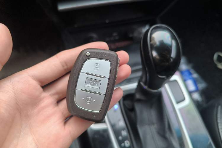 Used Hyundai Mistra 2014 1.8L Automatic Smart GLS