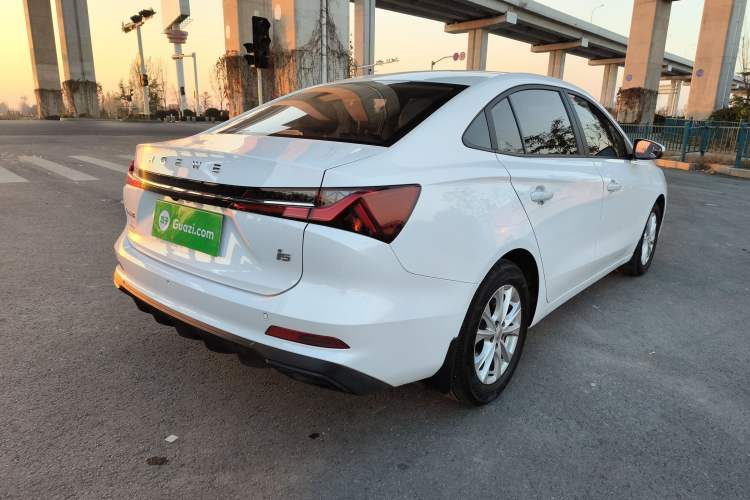 Used Roewe i5 2023 1.5L Manual Comfort Edition
