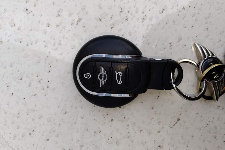 Used  Clubman 2016 Updated 1.5T COOPER Geek Edition
