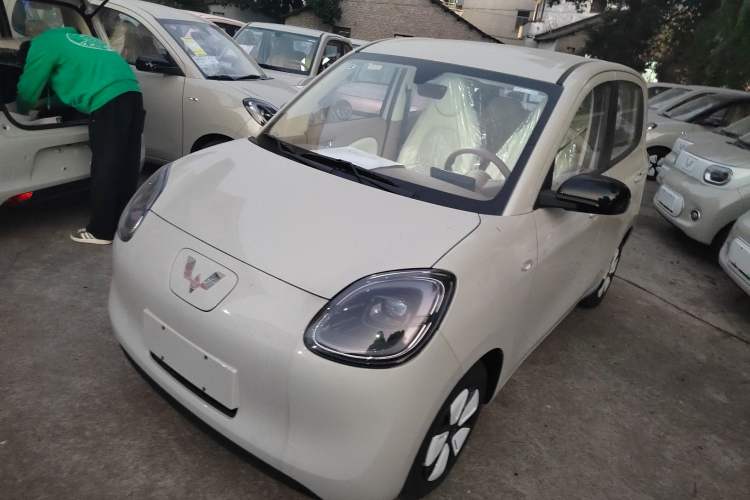 Used Wuling Hongguang MINIEV 2025 Four-Door Version Advanced Edition